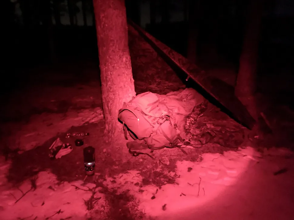 Carinthia SA M05 makuupussi, oliivinvihreä