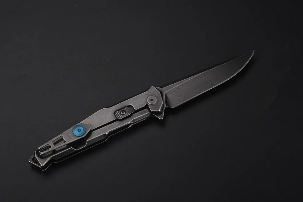 Ruike P108 taittoveitsi