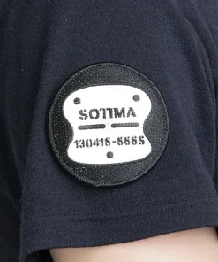 Sotima heijastava hihamerkki