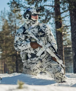 Varusteleka L4 Talvitaisteluhousut