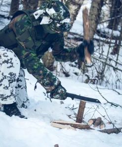 Varusteleka Skrama 240, hiiliteräs